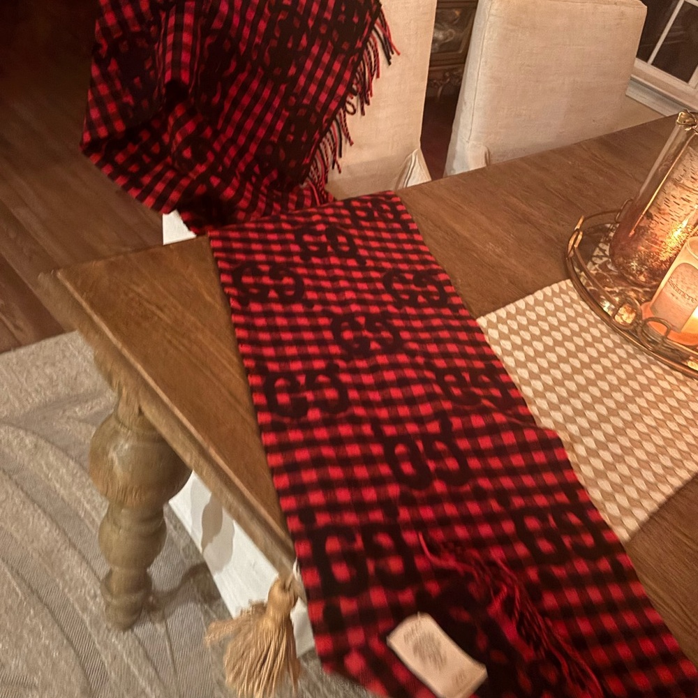 Gucci Red/Midnight Diamond Wool Scarf - Picture 2 of 4